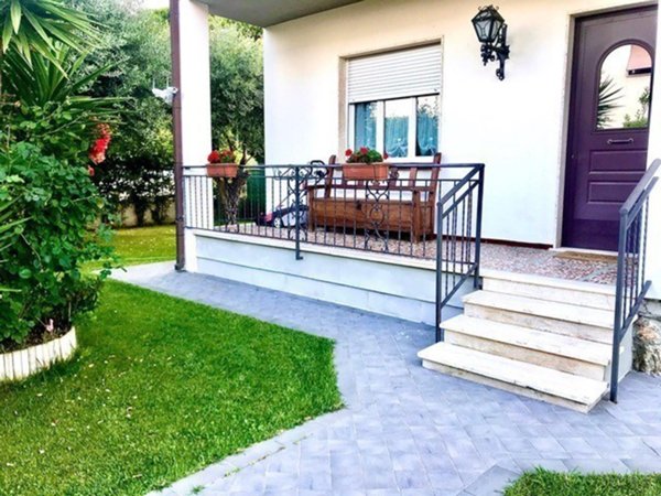 casa indipendente in affitto a Forte dei Marmi in zona Vaiana