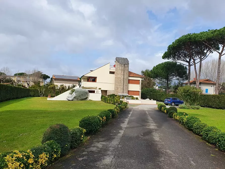 casa indipendente in affitto a Forte dei Marmi in zona Roma Imperiale