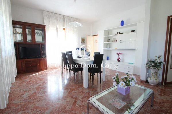 casa indipendente in affitto a Forte dei Marmi in zona Roma Imperiale