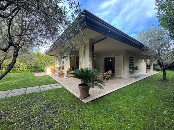 casa indipendente in affitto a Forte dei Marmi