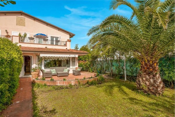 casa indipendente in affitto a Forte dei Marmi