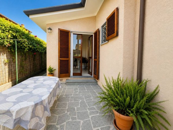 casa indipendente in affitto a Forte dei Marmi