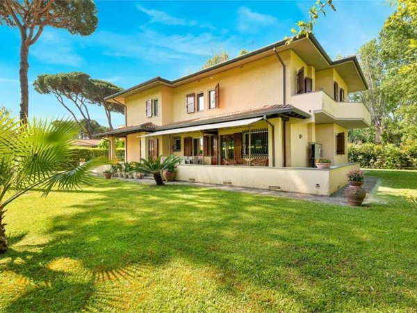 casa indipendente in affitto a Forte dei Marmi