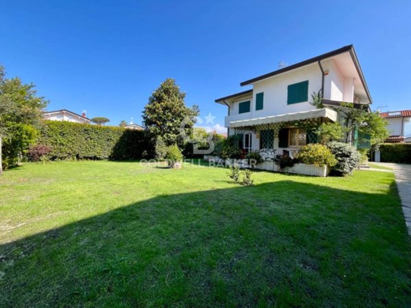 casa indipendente in affitto a Forte dei Marmi