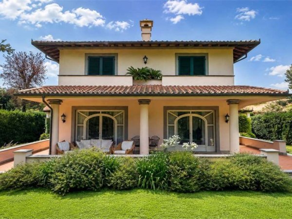 casa indipendente in affitto a Forte dei Marmi in zona Vittoria Apuana