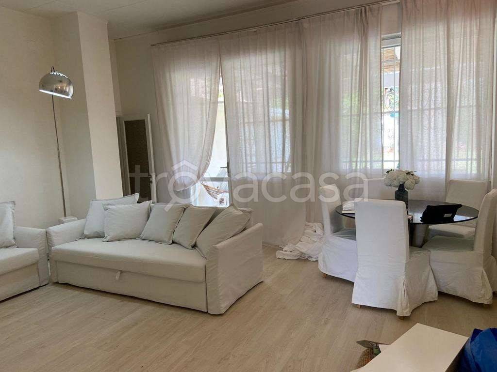 appartamento in affitto a Forte dei Marmi in zona Roma Imperiale