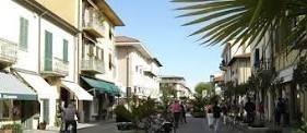 negozio in affitto a Forte dei Marmi