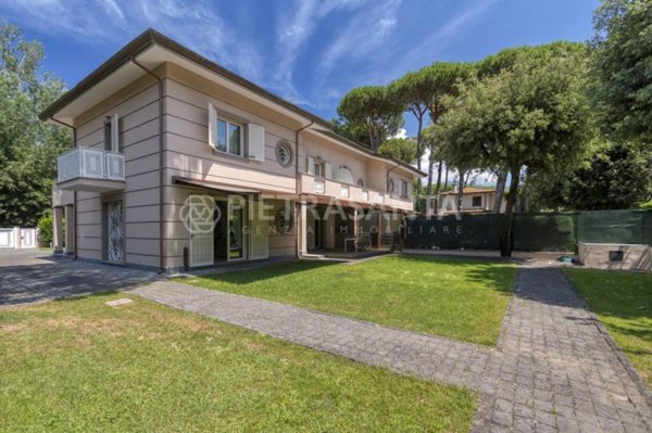 casa indipendente in affitto a Forte dei Marmi