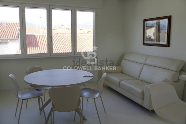 appartamento in affitto a Forte dei Marmi in zona Roma Imperiale