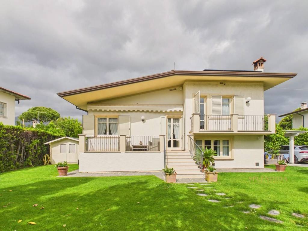 casa indipendente in affitto a Forte dei Marmi