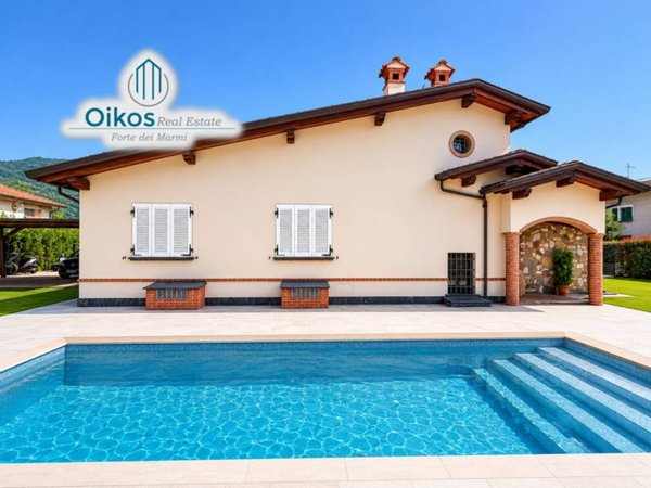 casa indipendente in affitto a Forte dei Marmi in zona Vittoria Apuana