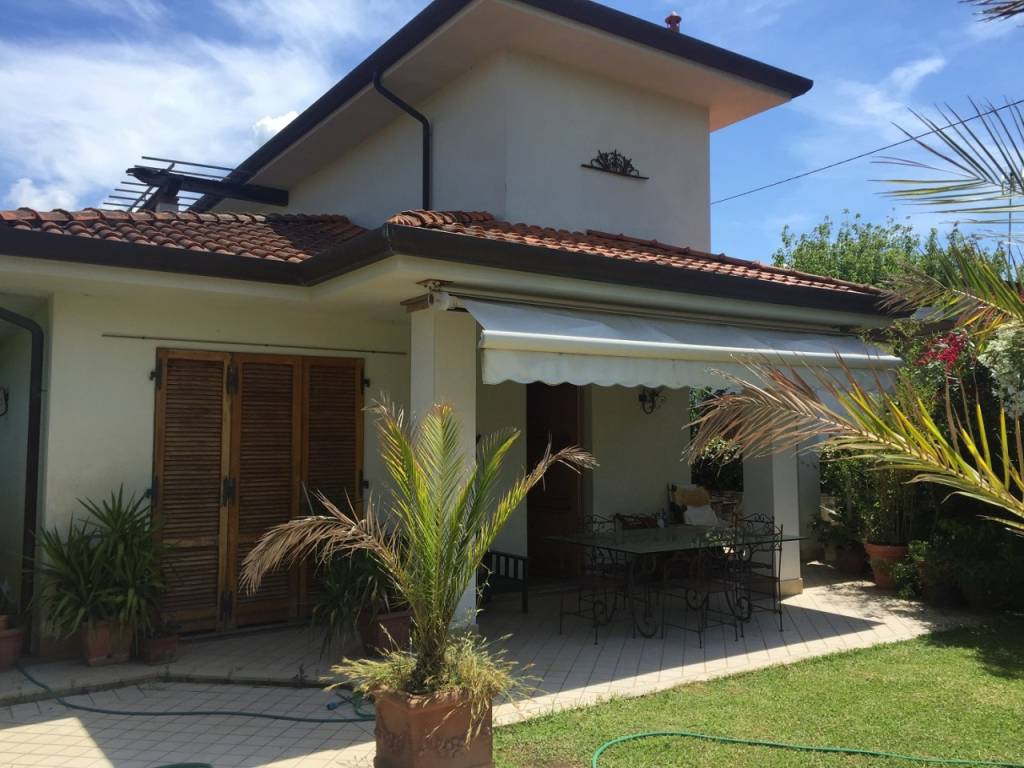 casa indipendente in affitto a Forte dei Marmi