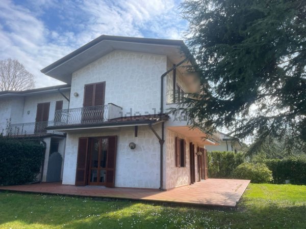 casa indipendente in affitto a Forte dei Marmi