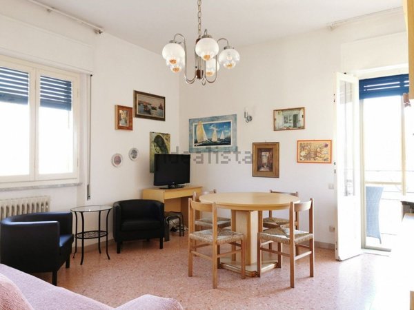 casa indipendente in affitto a Forte dei Marmi in zona Vittoria Apuana