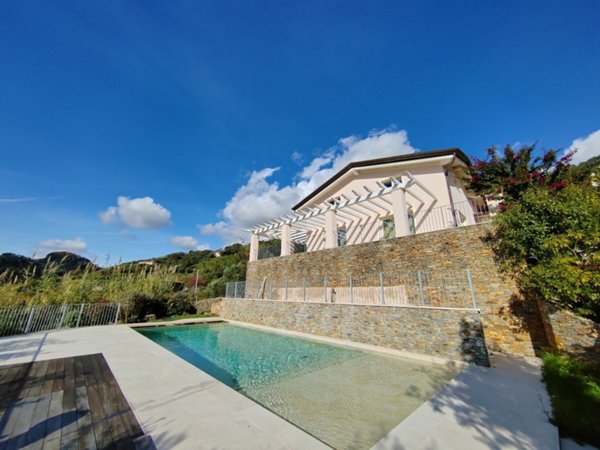 casa indipendente in affitto a Forte dei Marmi in zona Vittoria Apuana