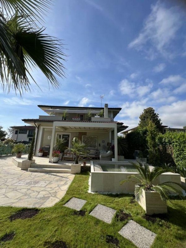 casa indipendente in affitto a Forte dei Marmi