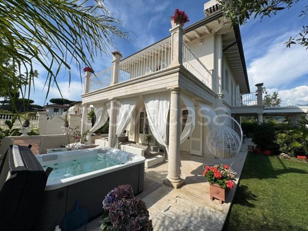 casa indipendente in affitto a Forte dei Marmi