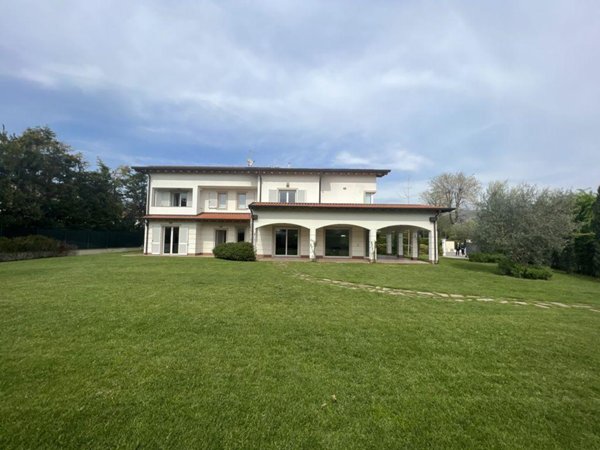 casa indipendente in affitto a Forte dei Marmi in zona Roma Imperiale
