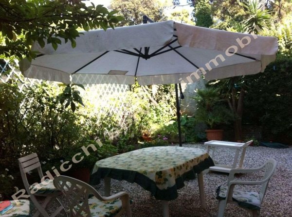casa indipendente in affitto a Forte dei Marmi in zona Roma Imperiale