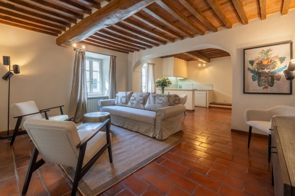 appartamento in affitto a Forte dei Marmi in zona Roma Imperiale