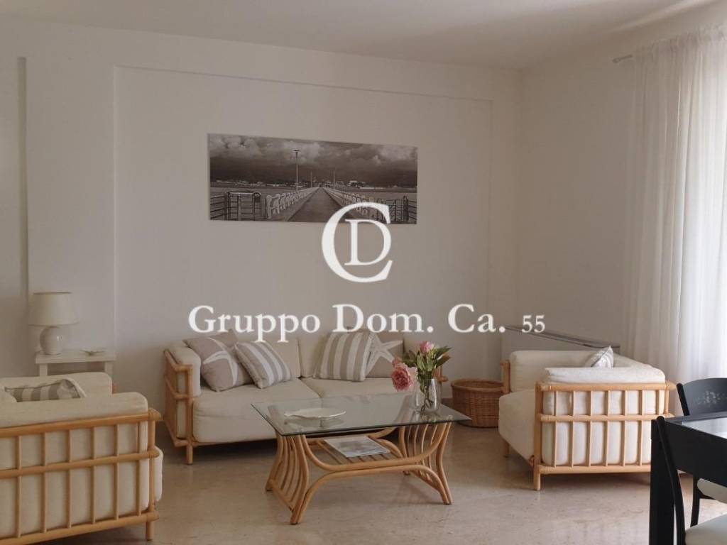 appartamento in affitto a Forte dei Marmi in zona Roma Imperiale