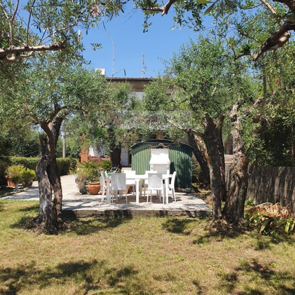 casa indipendente in affitto a Forte dei Marmi