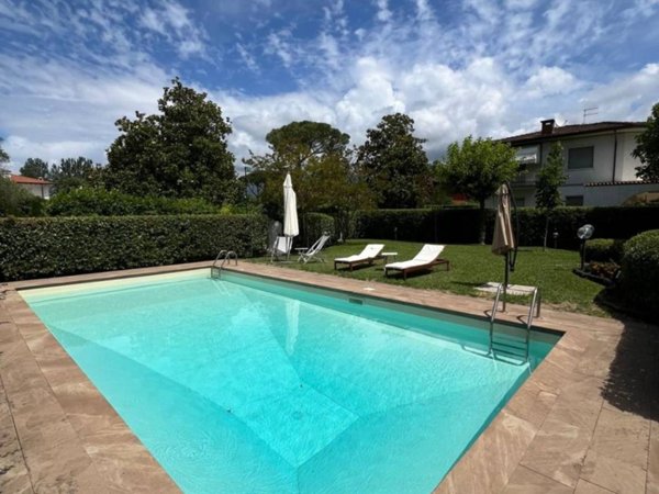 casa indipendente in affitto a Forte dei Marmi in zona Roma Imperiale