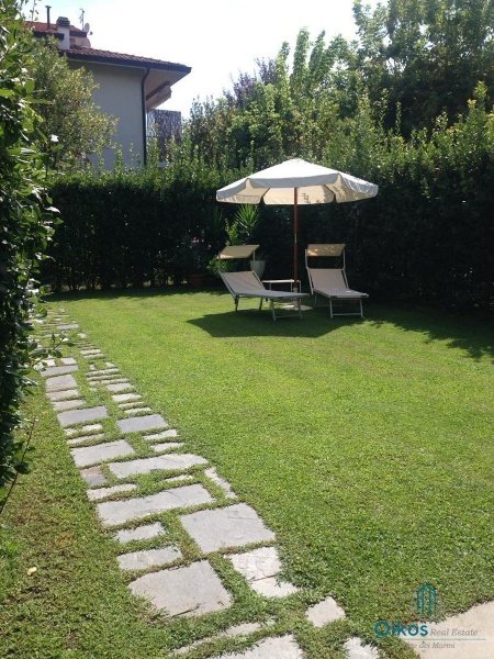casa indipendente in affitto a Forte dei Marmi in zona Roma Imperiale