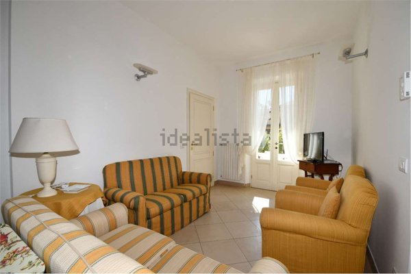 appartamento in affitto a Forte dei Marmi in zona Roma Imperiale