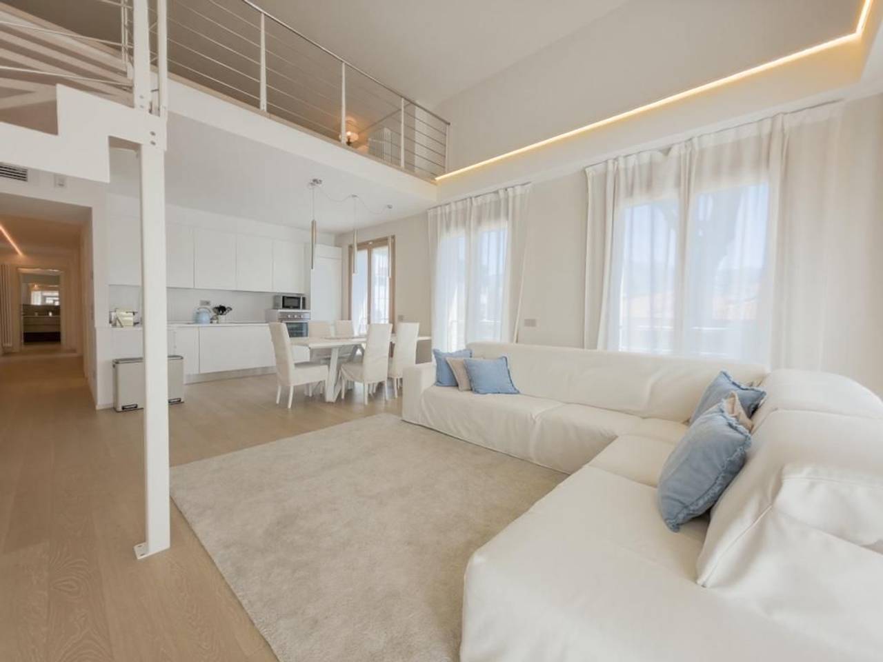 appartamento in affitto a Forte dei Marmi in zona Vittoria Apuana