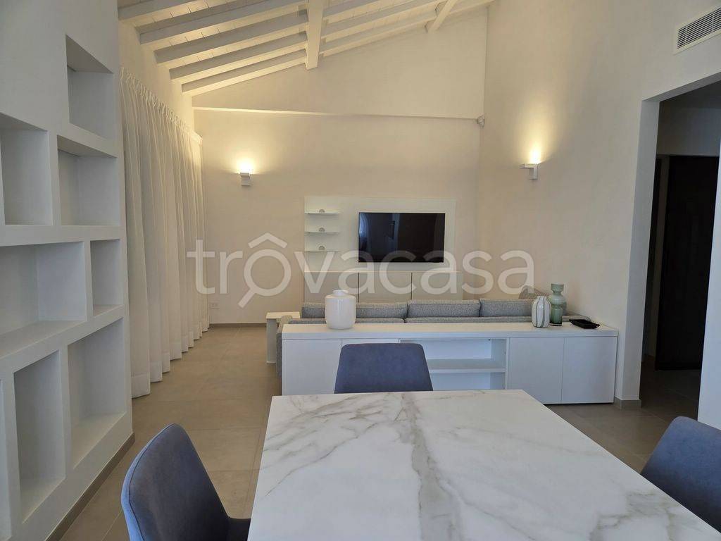 appartamento in affitto a Forte dei Marmi in zona Roma Imperiale