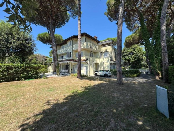 casa indipendente in affitto a Forte dei Marmi