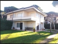 casa indipendente in affitto a Forte dei Marmi