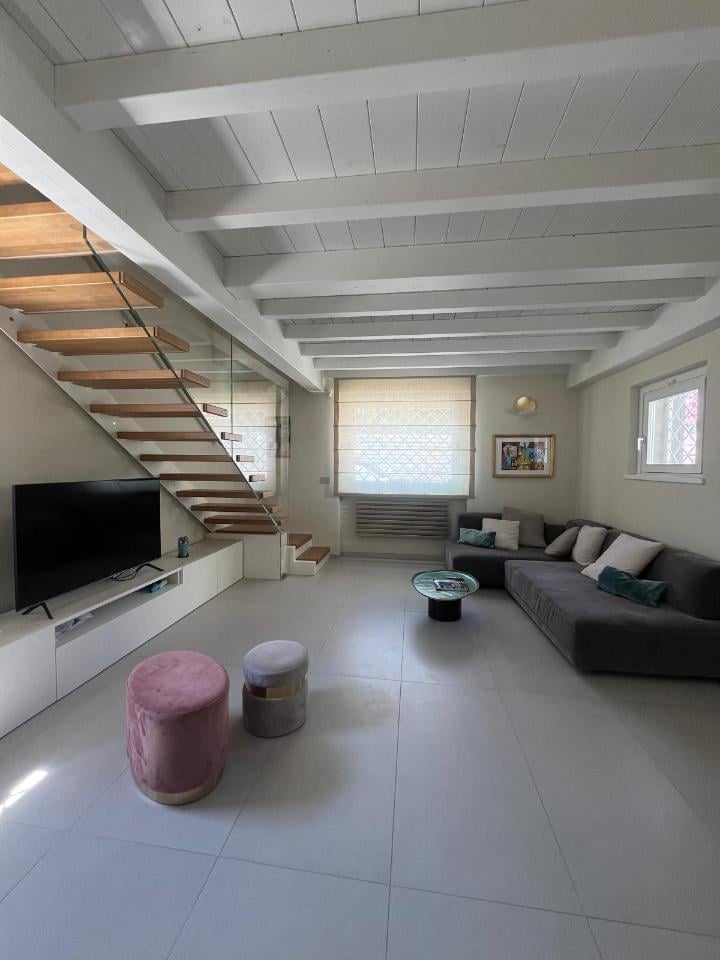 casa indipendente in affitto a Forte dei Marmi in zona Roma Imperiale