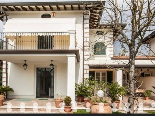 casa indipendente in affitto a Forte dei Marmi