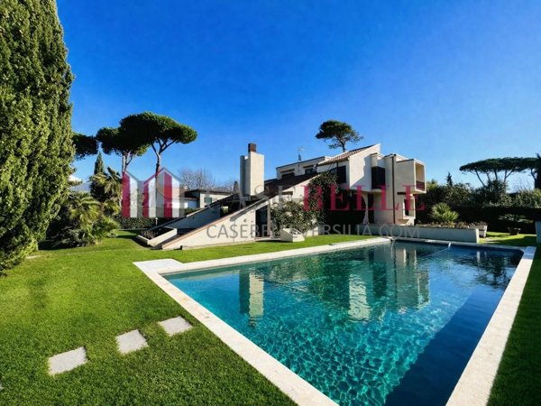 casa indipendente in affitto a Forte dei Marmi in zona Roma Imperiale