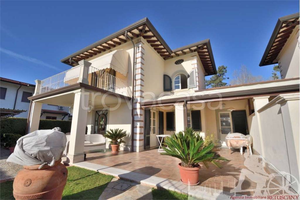 casa indipendente in affitto a Forte dei Marmi
