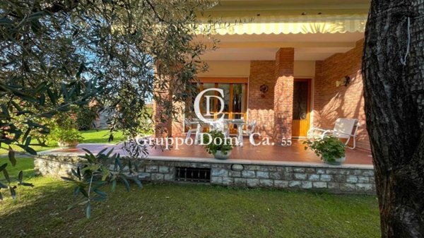 casa indipendente in affitto a Forte dei Marmi in zona Vittoria Apuana
