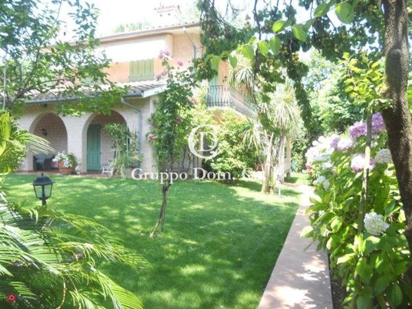 casa indipendente in affitto a Forte dei Marmi in zona Vaiana