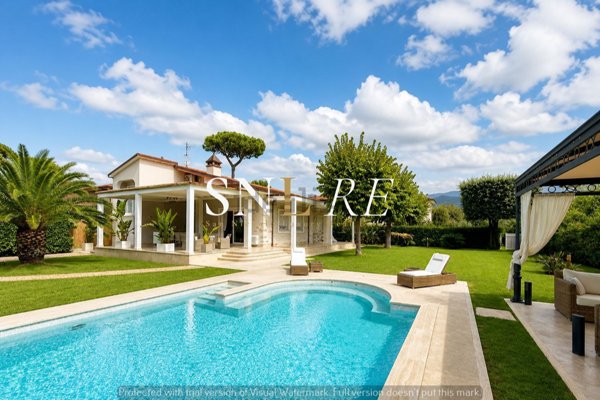 casa indipendente in affitto a Forte dei Marmi in zona Vittoria Apuana
