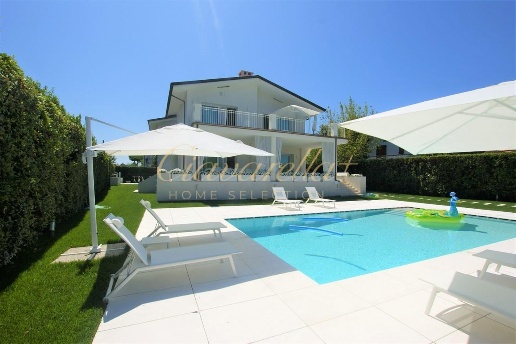 casa indipendente in affitto a Forte dei Marmi in zona Vittoria Apuana