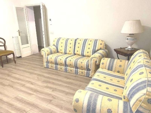 appartamento in affitto a Forte dei Marmi in zona Roma Imperiale