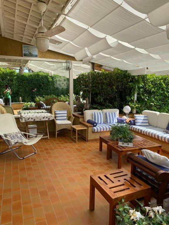 casa indipendente in affitto a Forte dei Marmi in zona Roma Imperiale