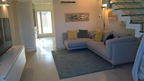 casa indipendente in affitto a Forte dei Marmi in zona Vittoria Apuana