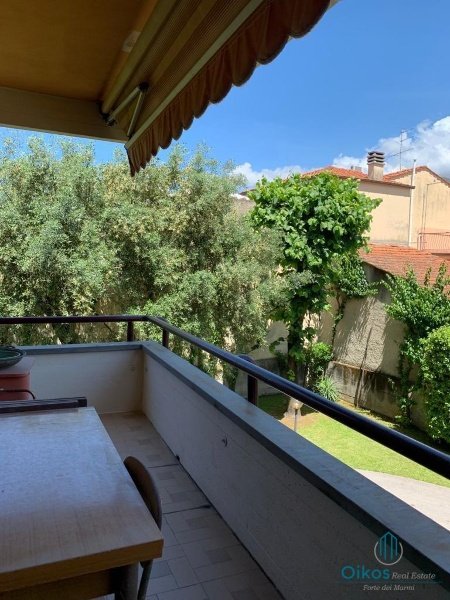 appartamento in affitto a Forte dei Marmi in zona Roma Imperiale