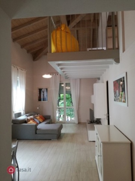 appartamento in affitto a Forte dei Marmi in zona Roma Imperiale