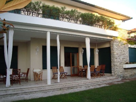 casa indipendente in affitto a Forte dei Marmi in zona Roma Imperiale