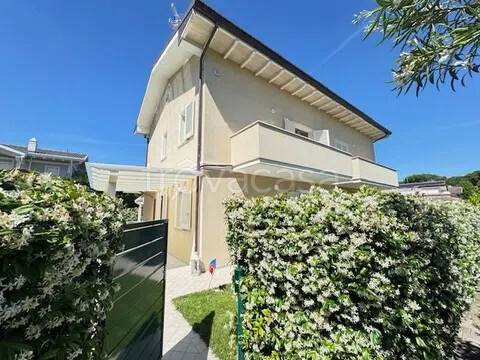 casa indipendente in affitto a Forte dei Marmi in zona Vaiana