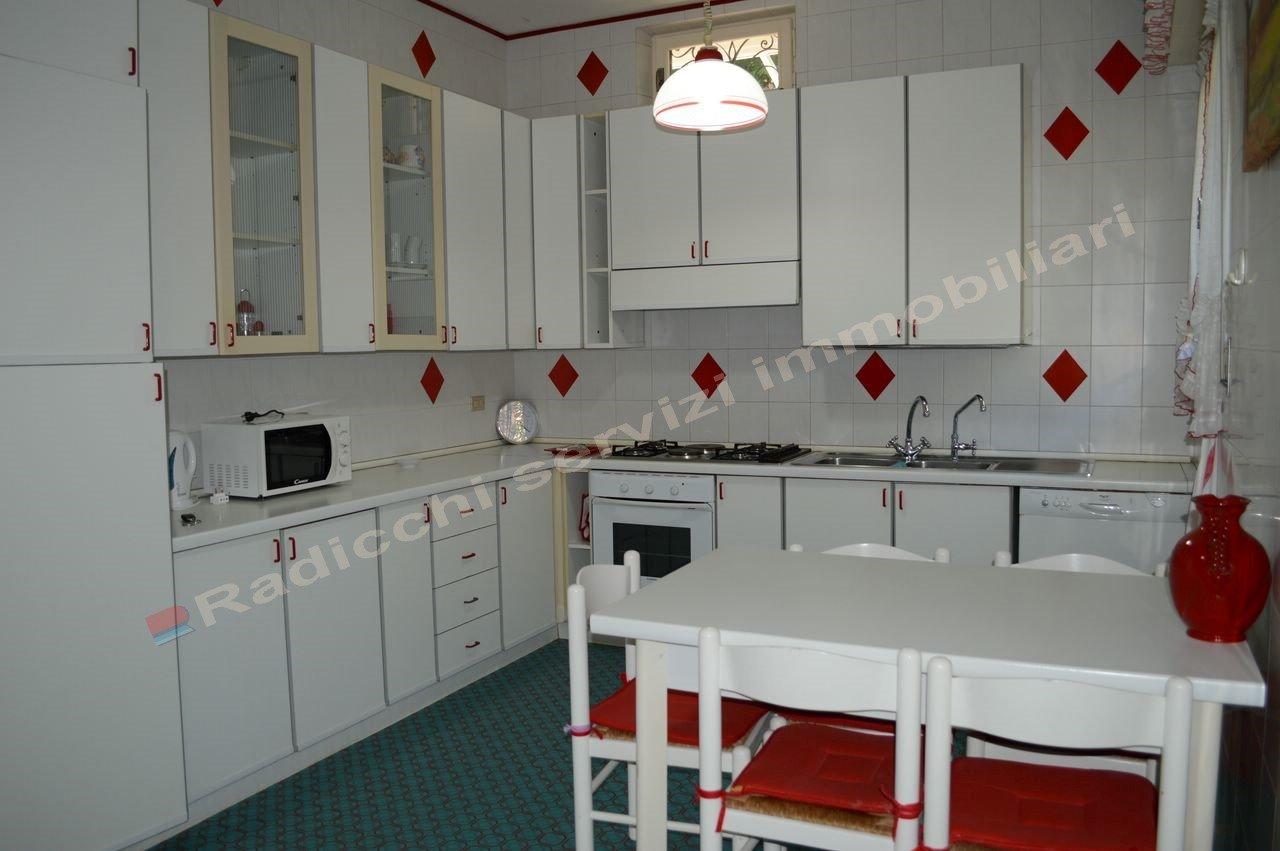 casa indipendente in affitto a Forte dei Marmi in zona Roma Imperiale