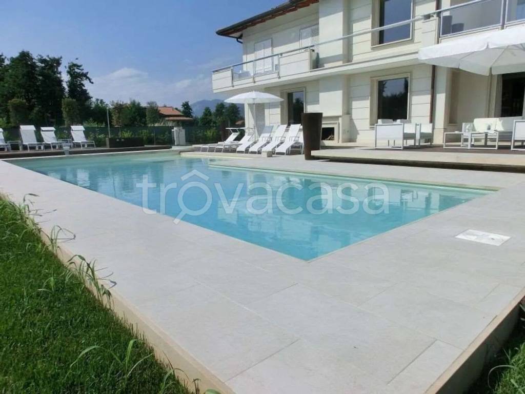 casa indipendente in affitto a Forte dei Marmi